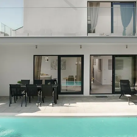 Infinity Pool San Villa Divšići