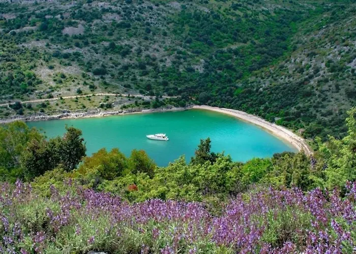 Villa Infinity Pool San *